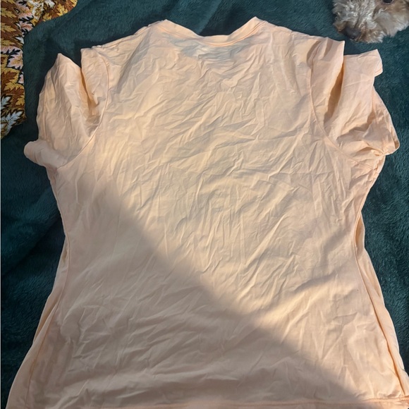 SKIMS Light Orange Short Sleeve Tee - Picture 4 of 6